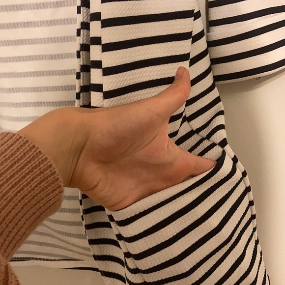 Striped Blazer - Picture 3 of 4